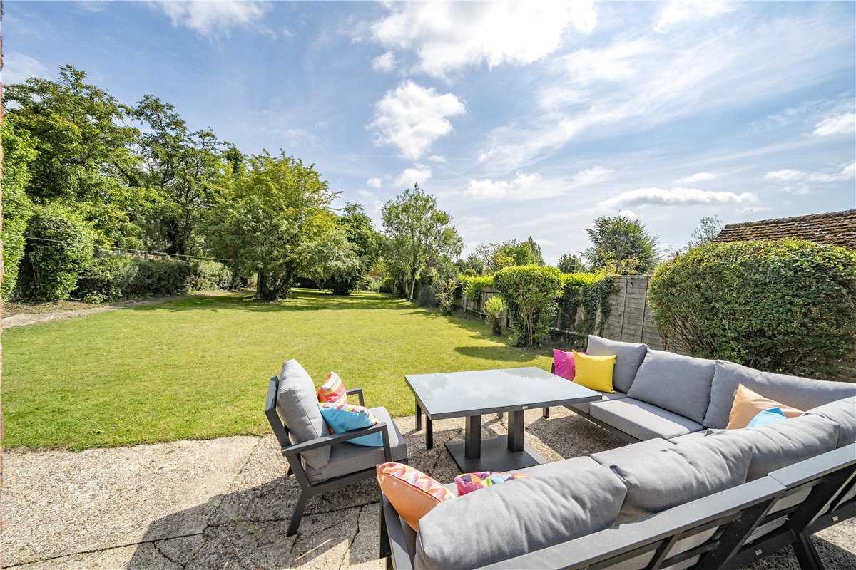 3 bedroom House, Burnett Close, Winchester, SO22 - Sold, Image 12