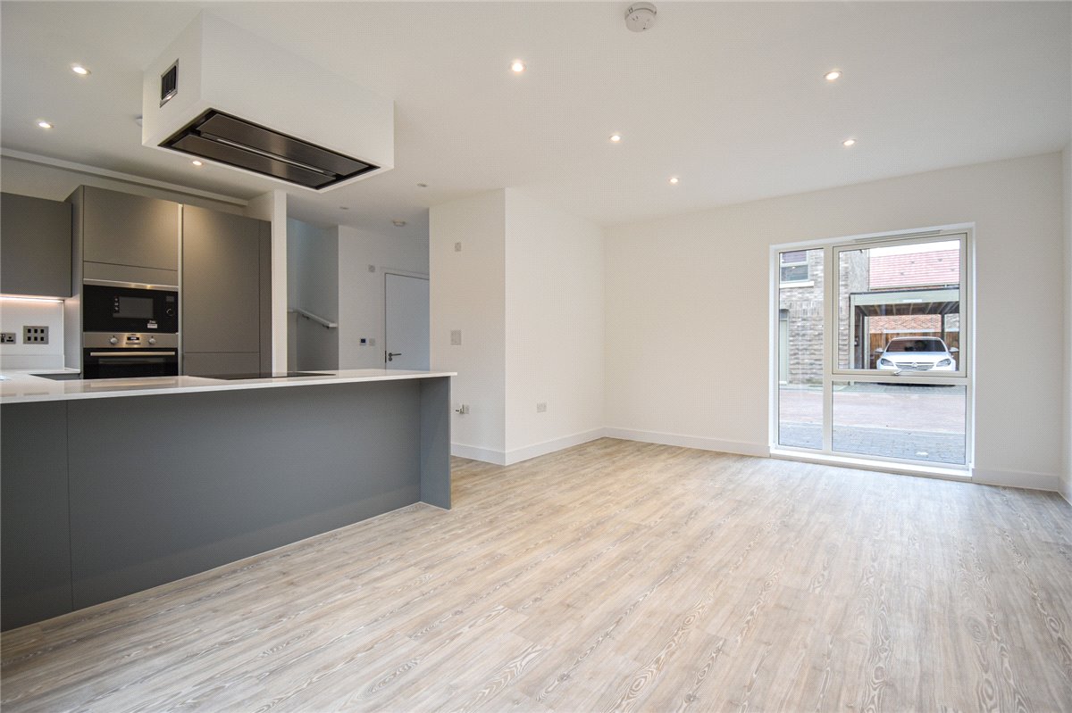 2 bedroom House, Humble Lane, Cambridge, CB5 - , Image 2