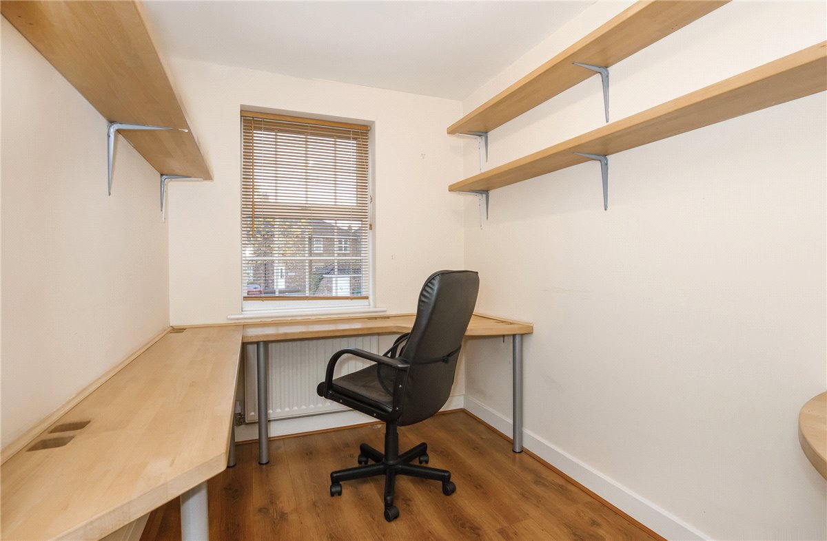 3 bedroom House, Waterside Gardens, York, YO31 - , Image 4