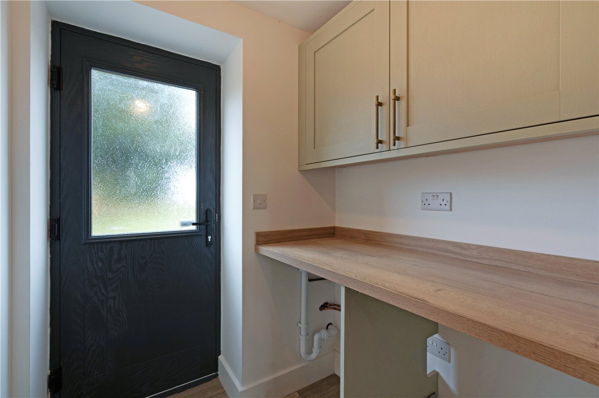 4 bedroom Cottage, Camela Lane, Camblesforth, YO8 - Available, Image 5