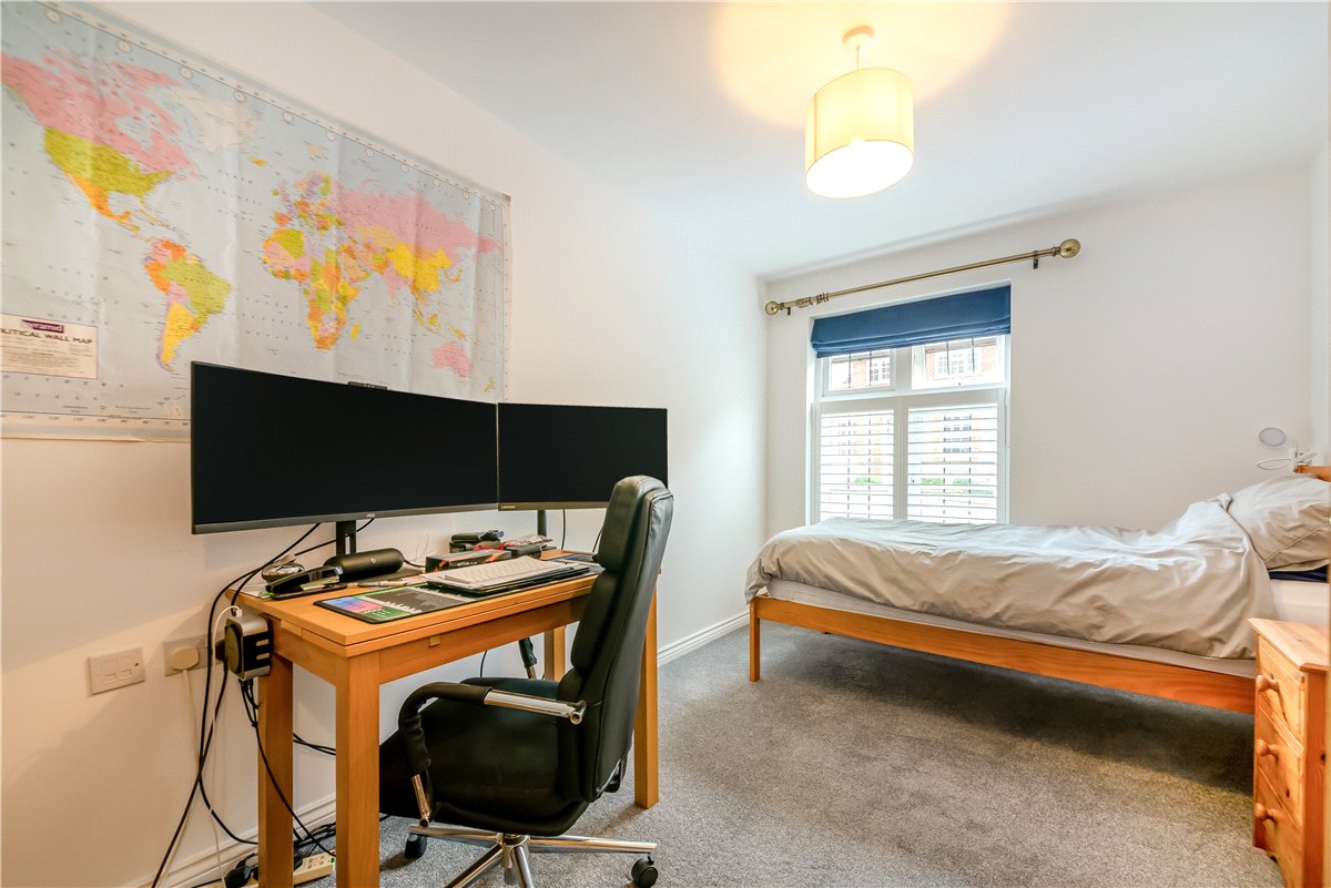 2 bedroom Flat, Highcroft Road, Winchester, SO22 - Available, Image 5