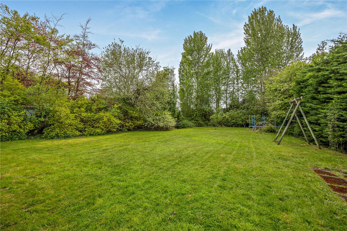 5 bedroom House, Andover Road, Newbury, RG14 - Available, Image 28