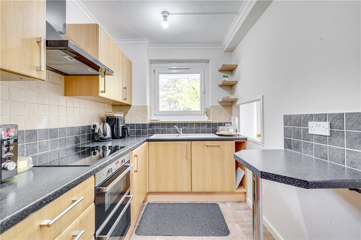 2 bedroom Flat, Whitlock Drive, London, SW19 - Sold, Image 2