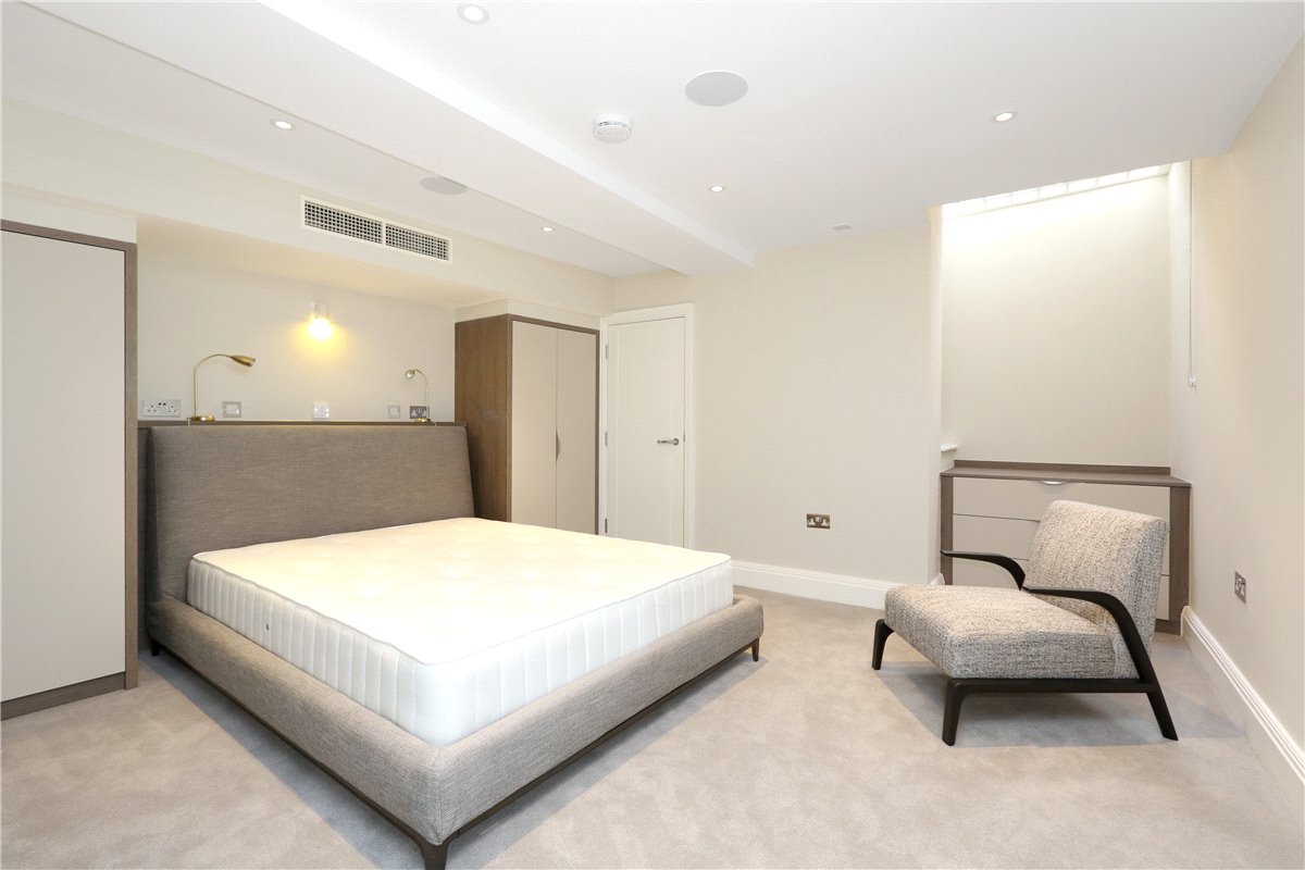 2 bedroom Flat, Bell Yard, Strand, WC2A - , Image 2