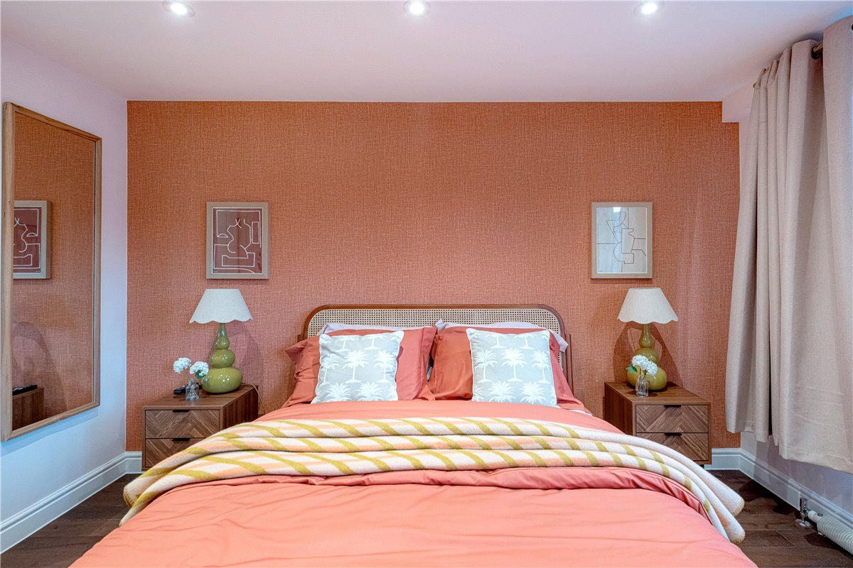 2 bedroom Flat, Curzon Street, Mayfair, W1J - Available, Image 16