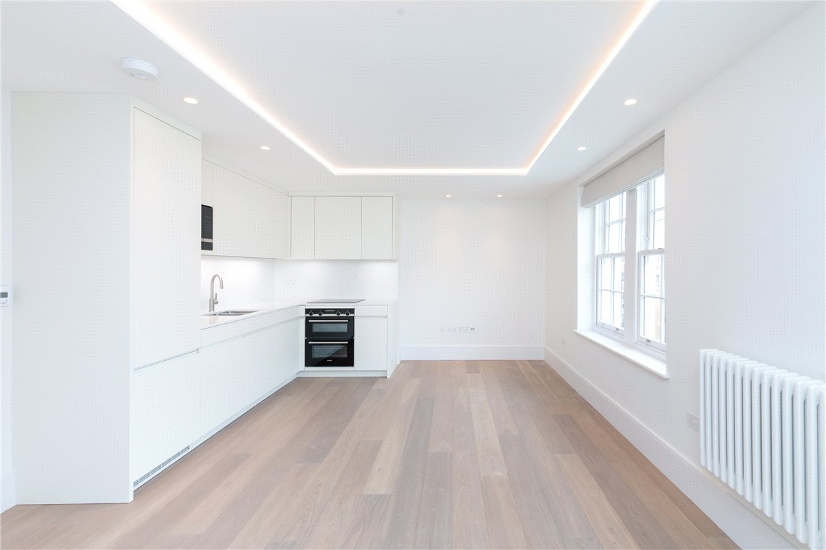 1 bedroom Flat, Upper Berkeley Street, Marylebone, W1H - Let Agreed