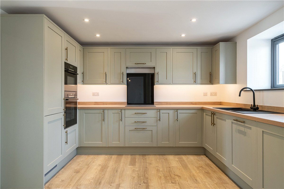 4 bedroom Cottage, Sycamore Barn, Camela Lane, Camblesforth, YO8 - Available, Image 14