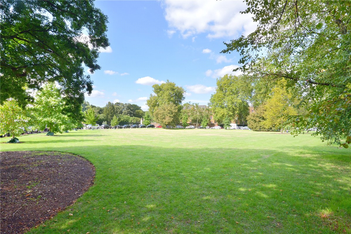 4 bedroom Flat, Kew Green, Richmond, TW9 - Let Agreed, Image 12