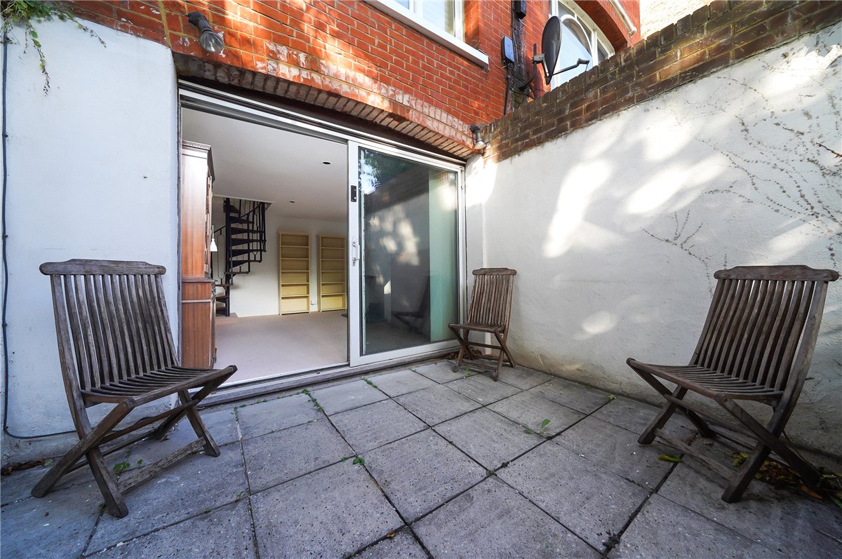 2 Bedroom Apartment/Flat's Image 9