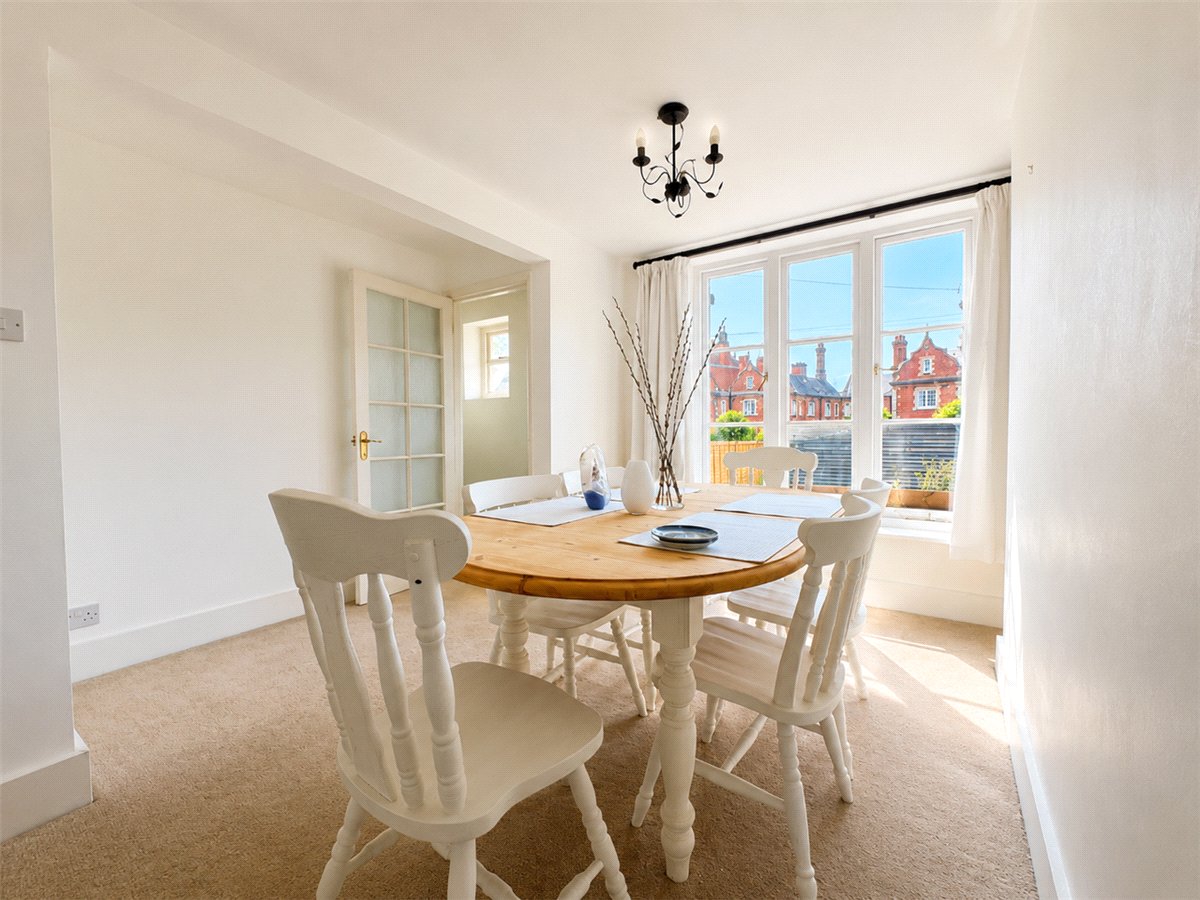 4 bedroom House, Eastgate Street, Winchester, SO23 - , Image 1