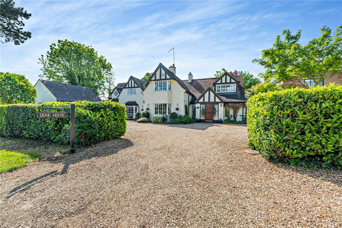 4 bedroom House, Harlestone Road, Chapel Brampton, NN6 - Sold