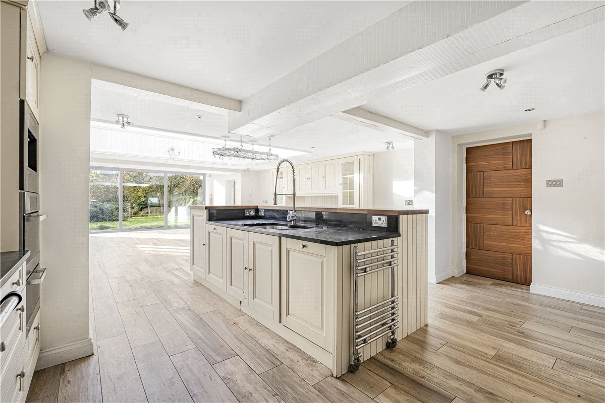 5 bedroom House, Tortington, Arundel, BN18 - Available, Image 27