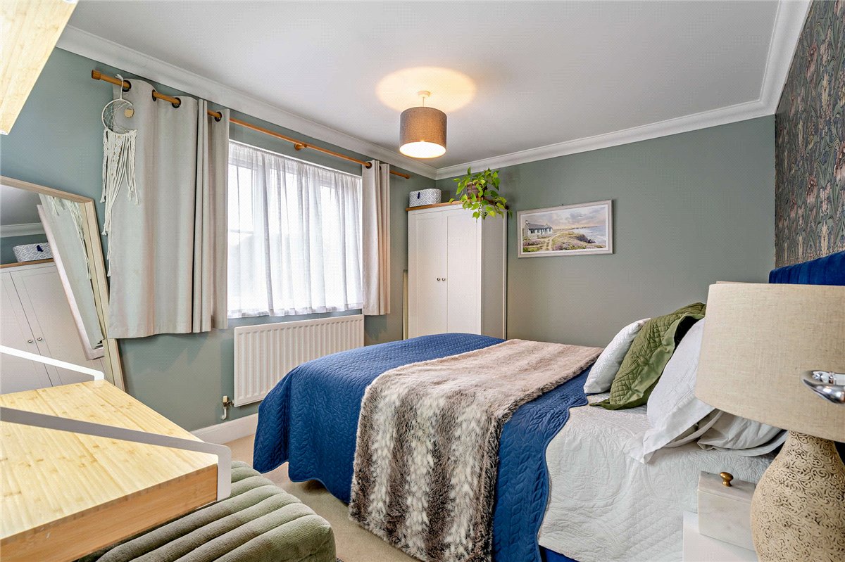 6 bedroom House, Dorneywood Way, Newbury, RG14 - Sold STC, Image 9