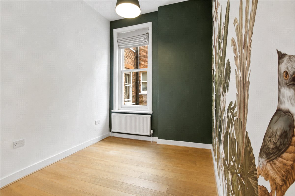 2 bedroom Flat, Bishops Park Road, London, SW6 - Available, Image 17