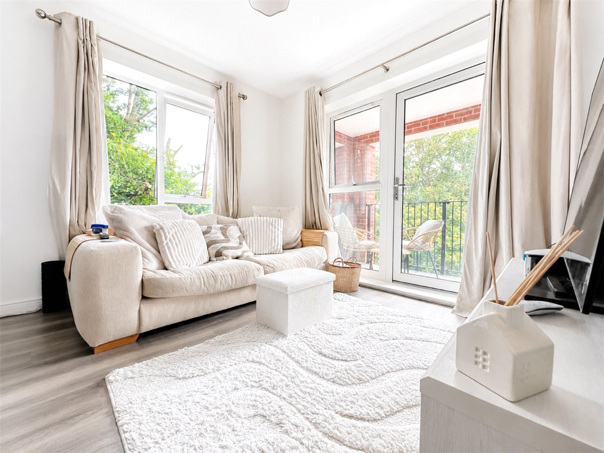 2 bedroom Flat, Stonyfield Road, Whiteley, PO15 - Let Agreed, Image 1