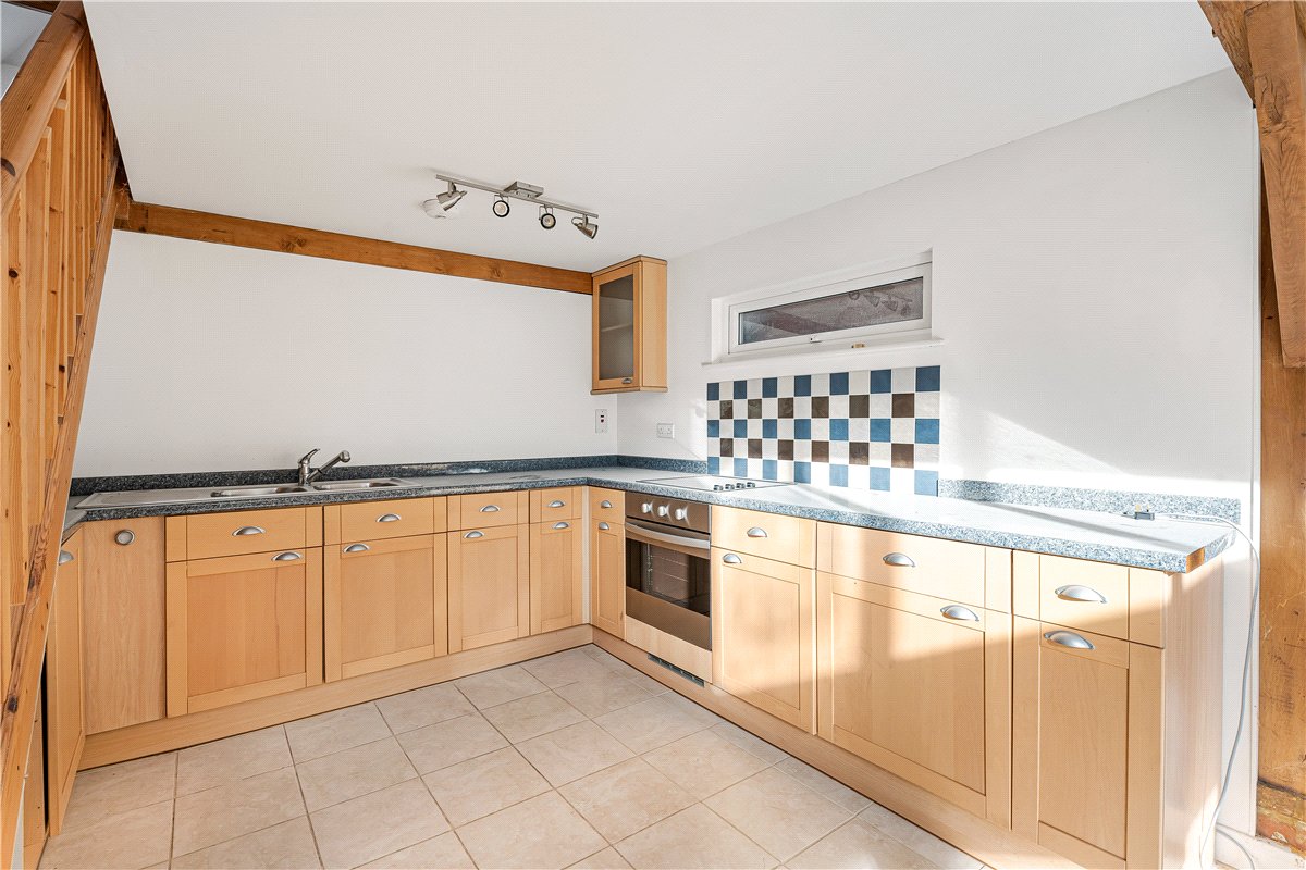 6 bedroom House, Ellesborough Road, Wendover, HP22 - Let Agreed, Image 19