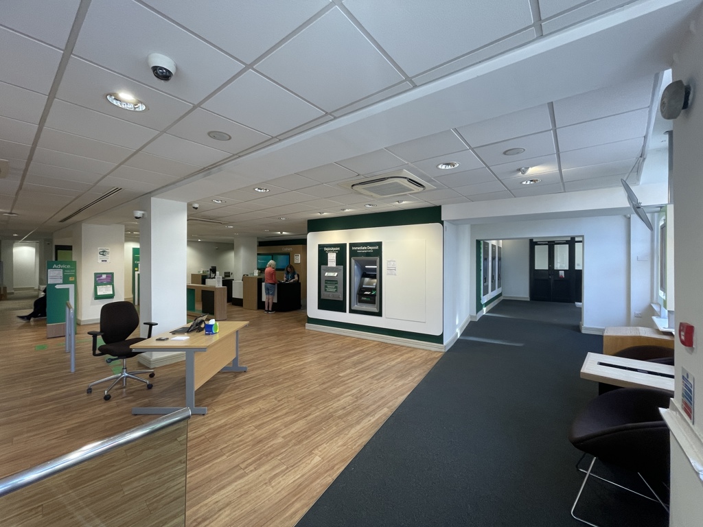 9989 Sq Ft, 3 - 5 Bridge Street, Newbury, RG14 - Available, Image 3