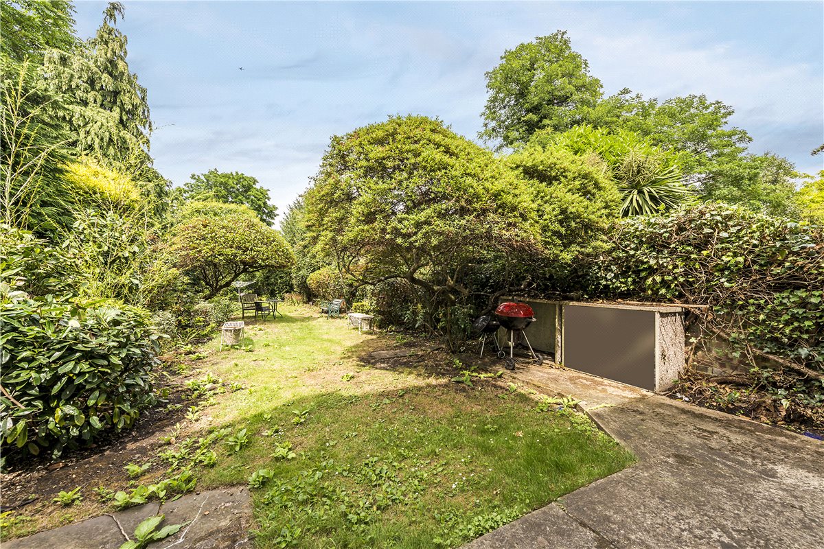 2 bedroom Flat, North Side Wandsworth Common, London, SW18 - , Image 8