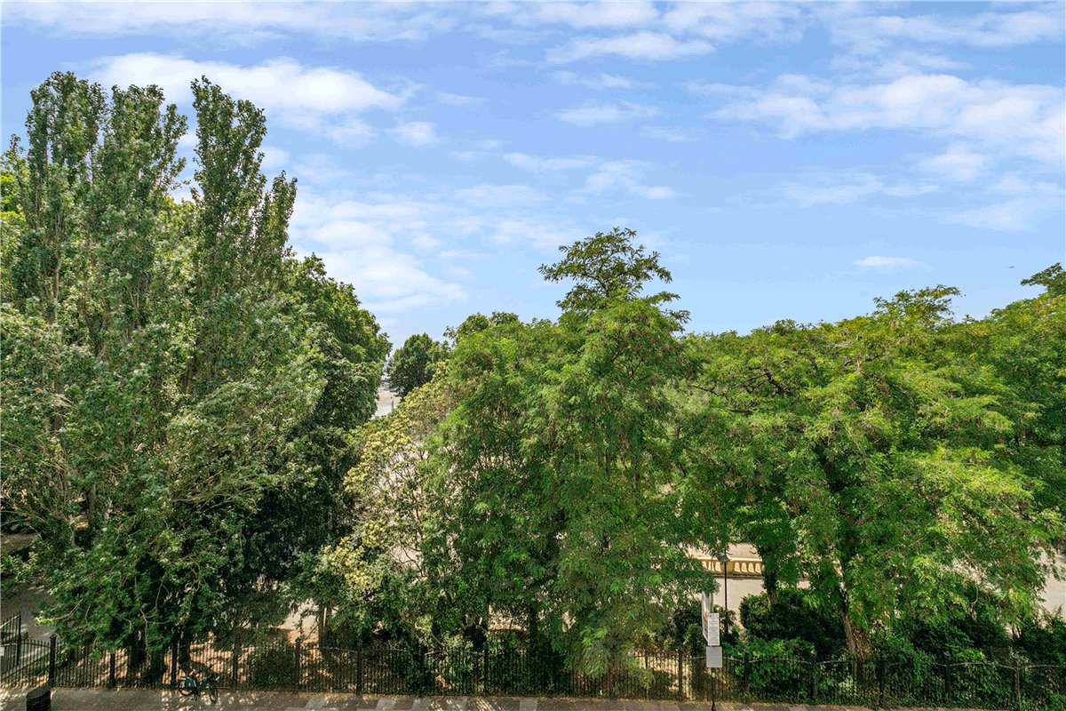 2 bedroom Flat, Bishops Mansions, Stevenage Road, SW6 - Available, Image 14