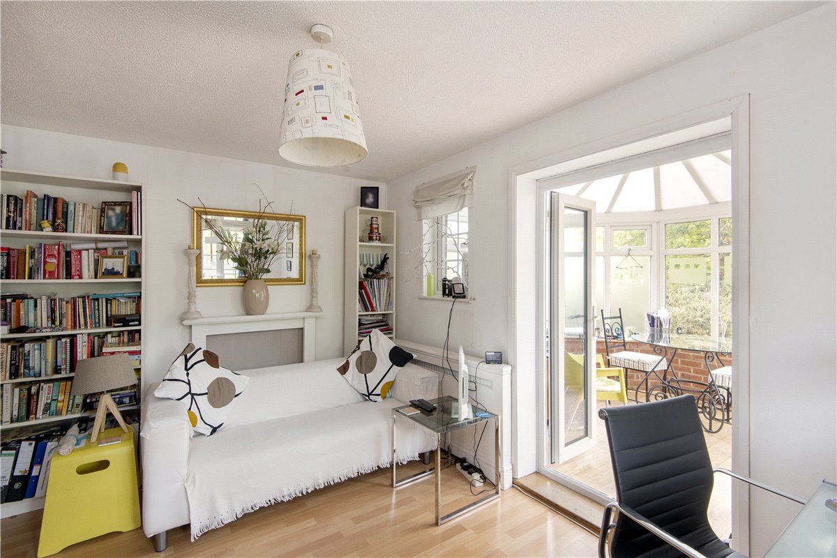 1 bedroom House, St. Peter's Close, London, SW17 - Sold, Image 2