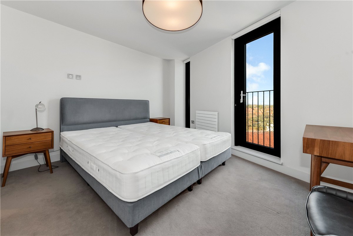 2 bedroom Flat, The Stonebow, York, YO1 - Available, Image 6