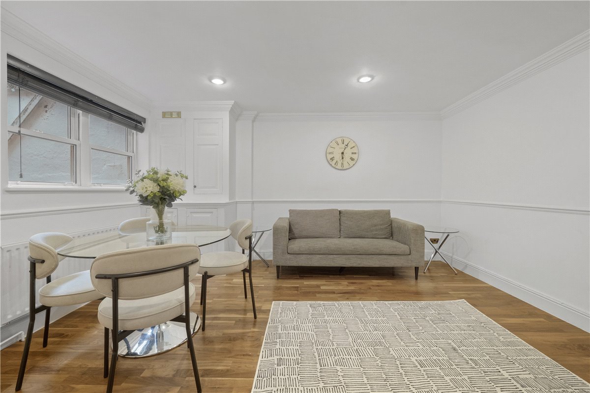 1 bedroom Flat, Manson Place, South Kensington, SW7 - Available