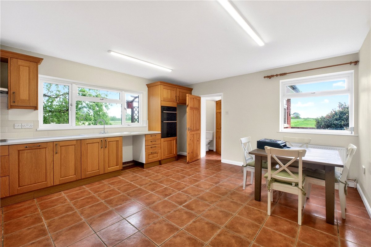 3 bedroom Bungalow, Wood End Lane, Curborough, WS13 - Available, Image 9