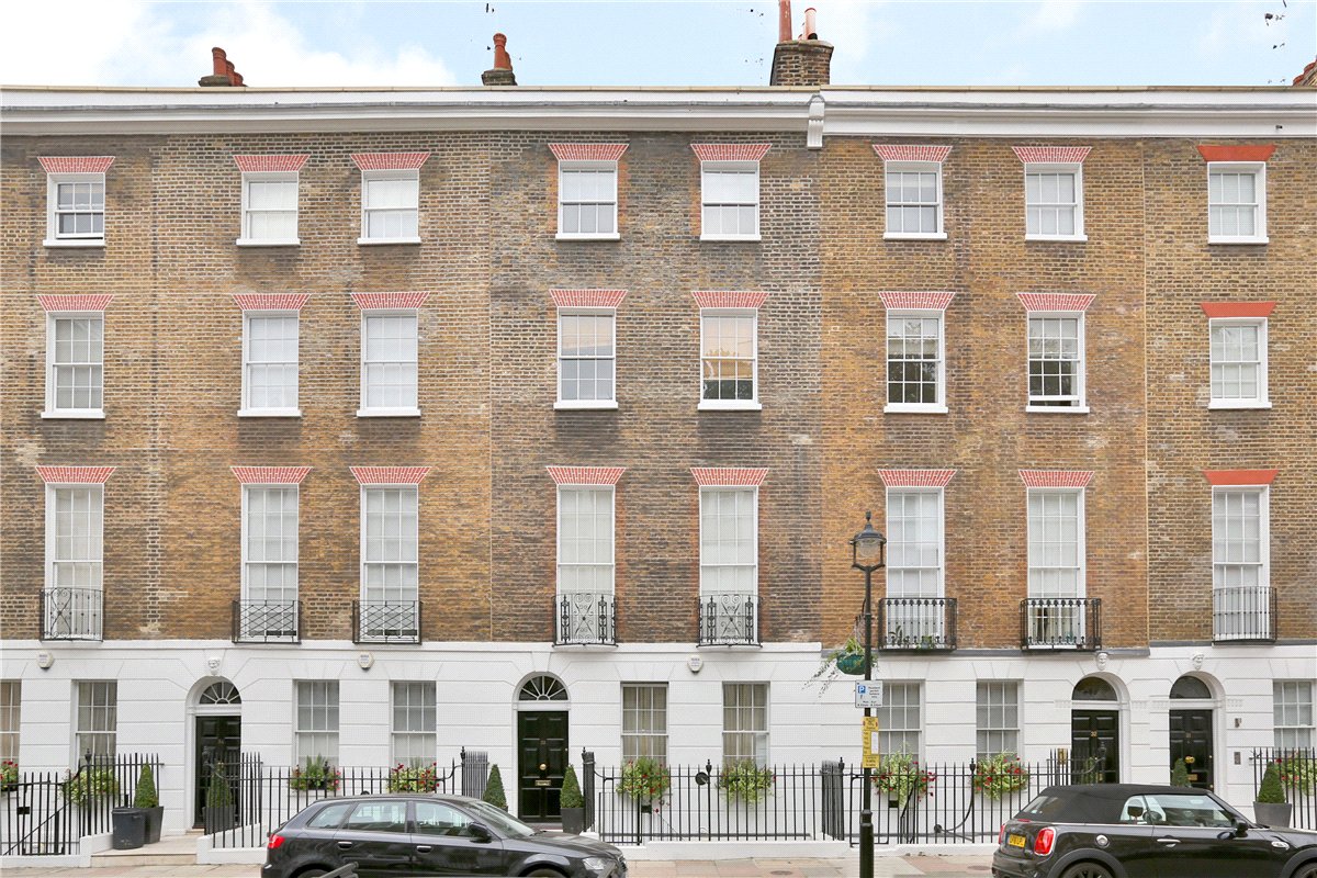 1 bedroom Flat, Manchester Street, Marylebone, W1U - Available