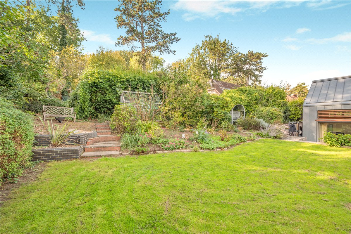 3 bedroom House, Grange Close, Winchester, SO23 - Available, Image 15