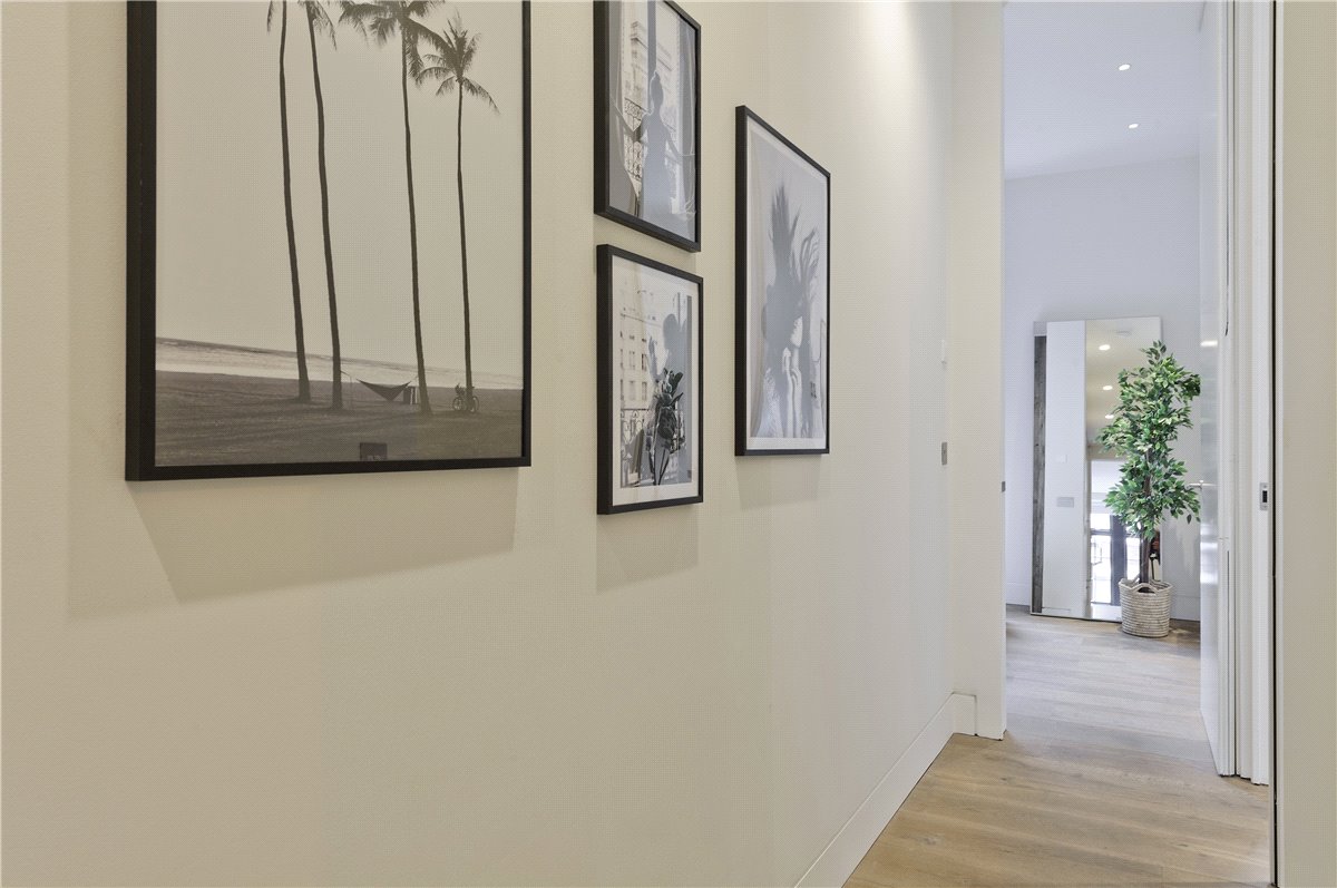 2 bedroom Flat, Great Titchfield Street, London, W1W - Available, Image 24