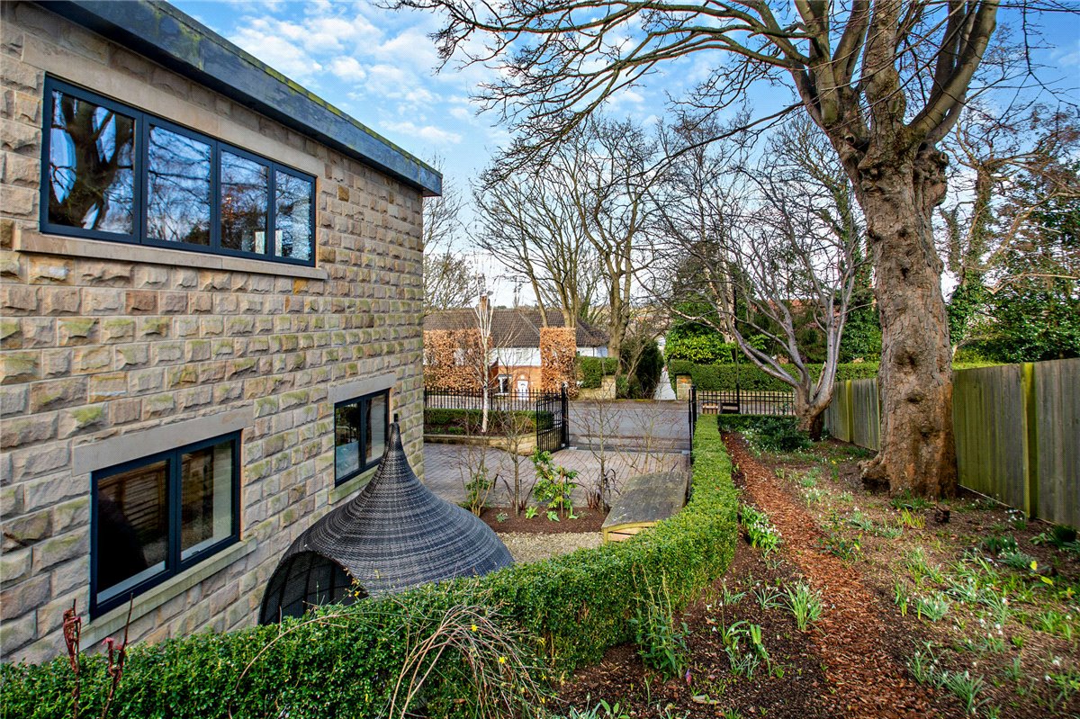 4 bedroom House, Oakdale, Harrogate, HG1 - Sold, Image 2