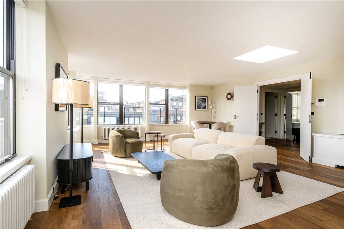 2 bedroom Residential, Albemarle Street, Mayfair, W1S - Available, Image 10