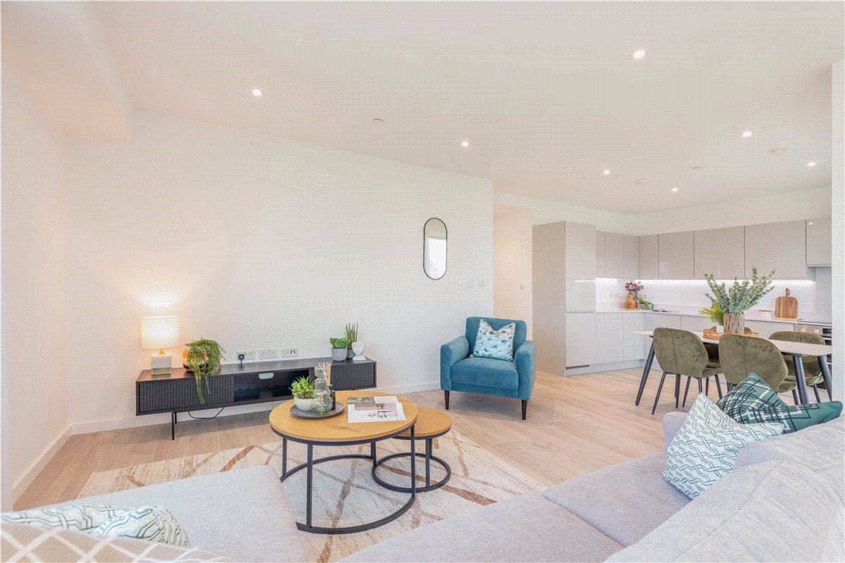 3 bedroom Flat, Heartwell Avenue, London, E16 - Let Agreed, Image 6