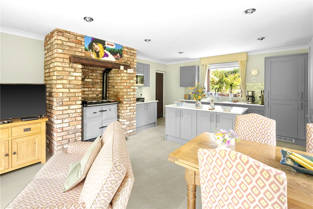 3 bedroom House, Marsh Lane, Bolton Percy, YO23 - Available, Image 9