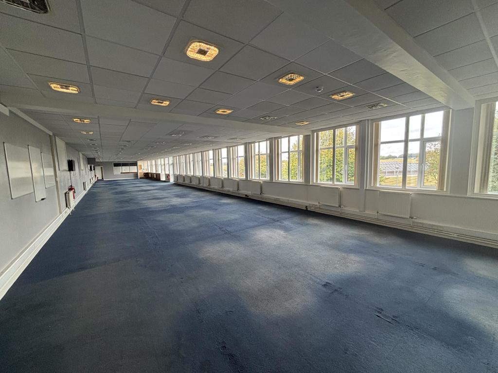 920.32 Sq M, Culmhead Business Park, Taunton, TA3 - Available, Image 1