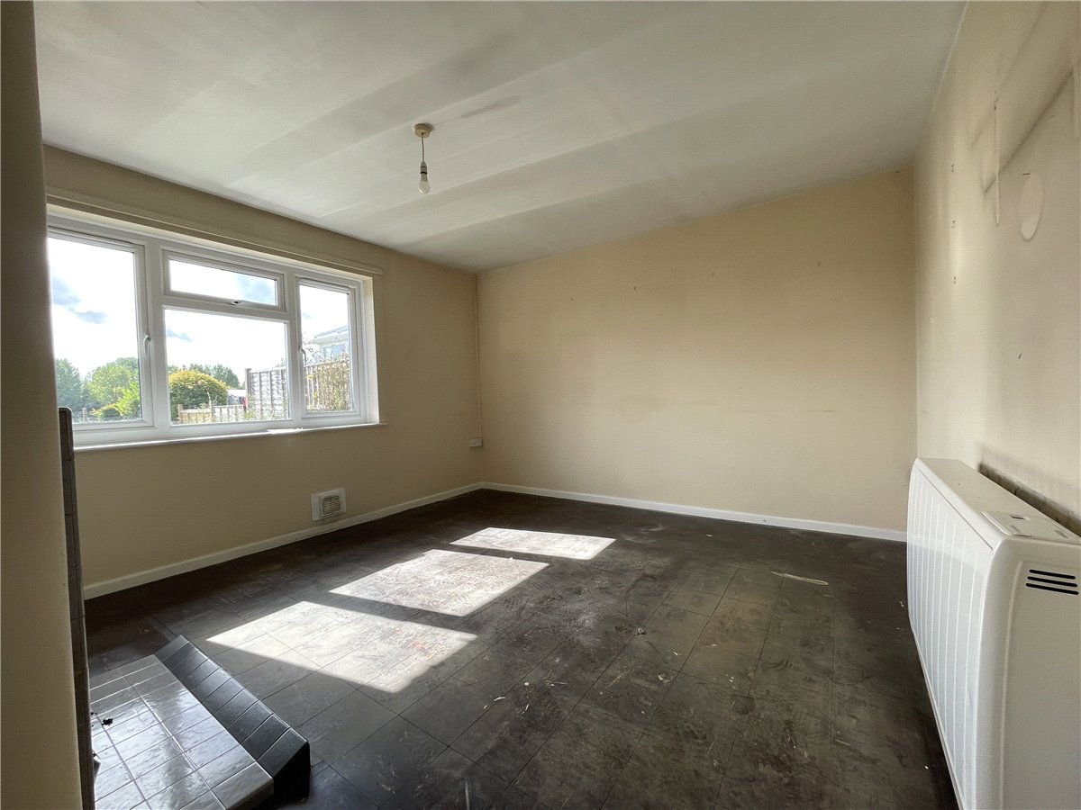 2 bedroom Bungalow, Broadfields, Pewsey, SN9 - Sold, Image 6