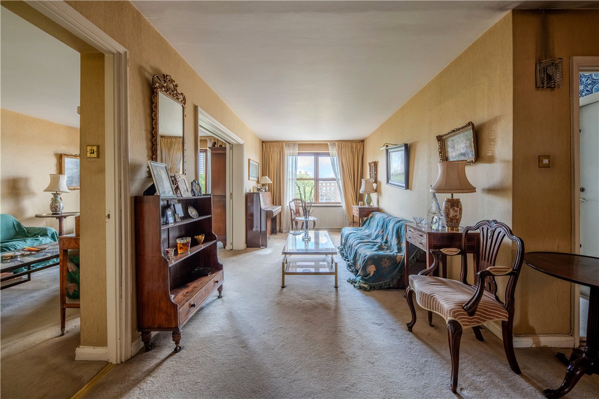 5 bedroom Flat, Ennismore Gardens, Knightsbridge, SW7 - Available, Image 18