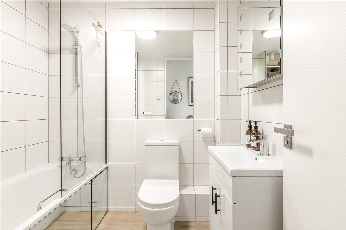 2 bedroom Flat, Althorp Road, London, SW17 - Available, Image 9