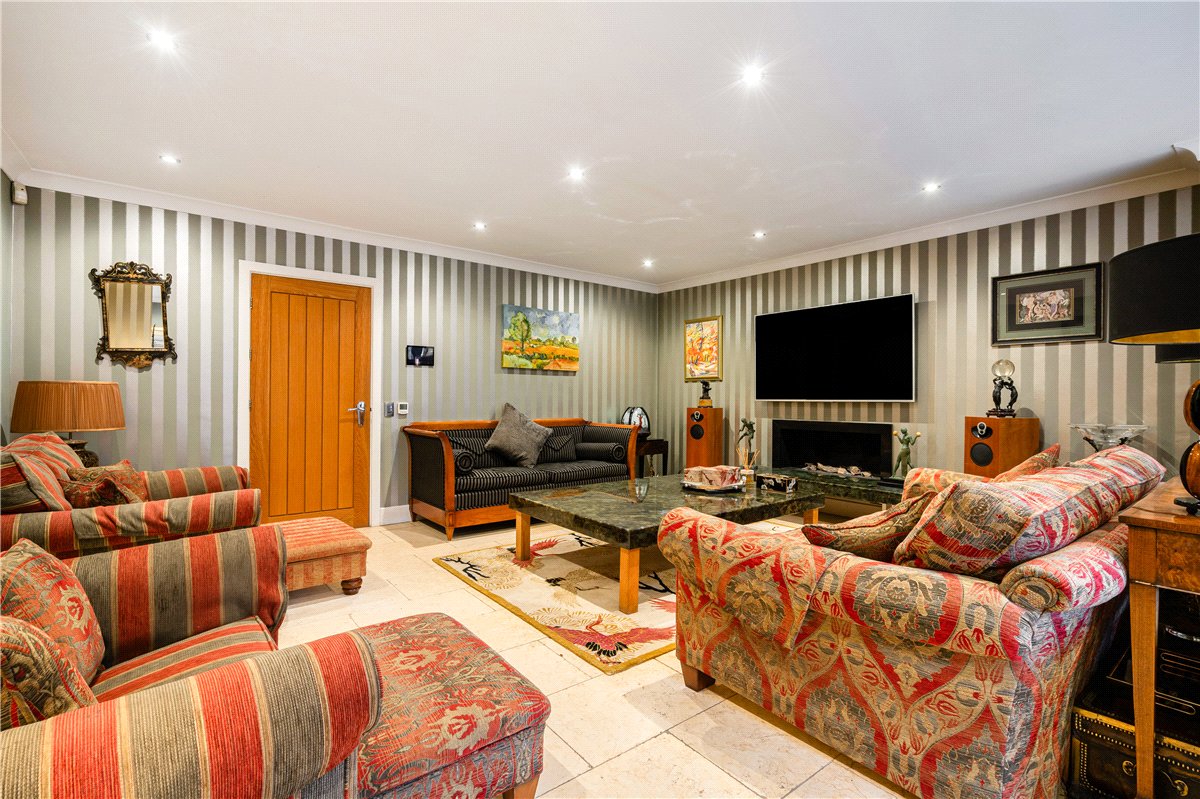 5 bedroom House, Main Street, Upper Poppleton, YO26 - Available, Image 5
