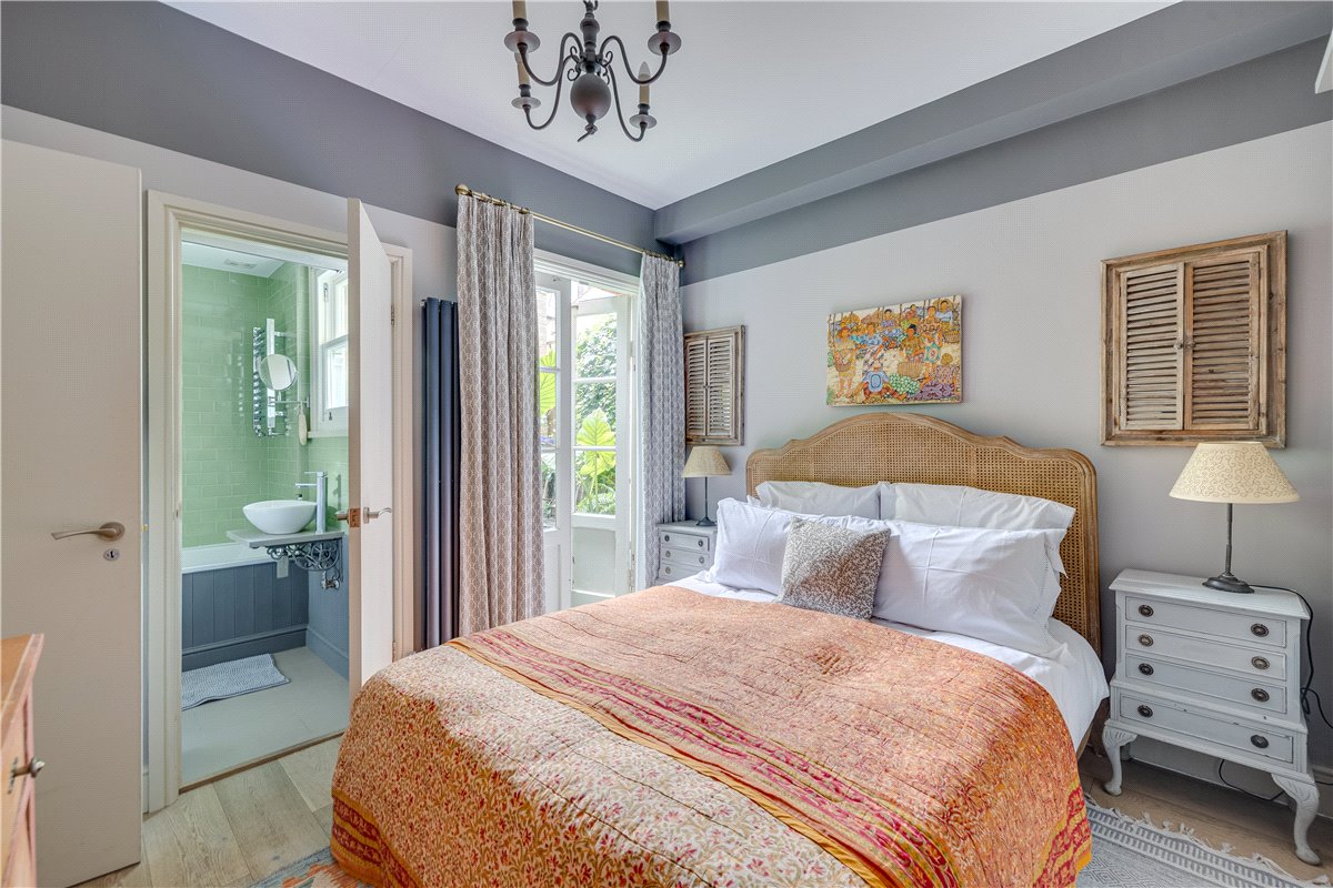 2 bedroom Flat, Trentham Street, London, SW18 - Sold, Image 8