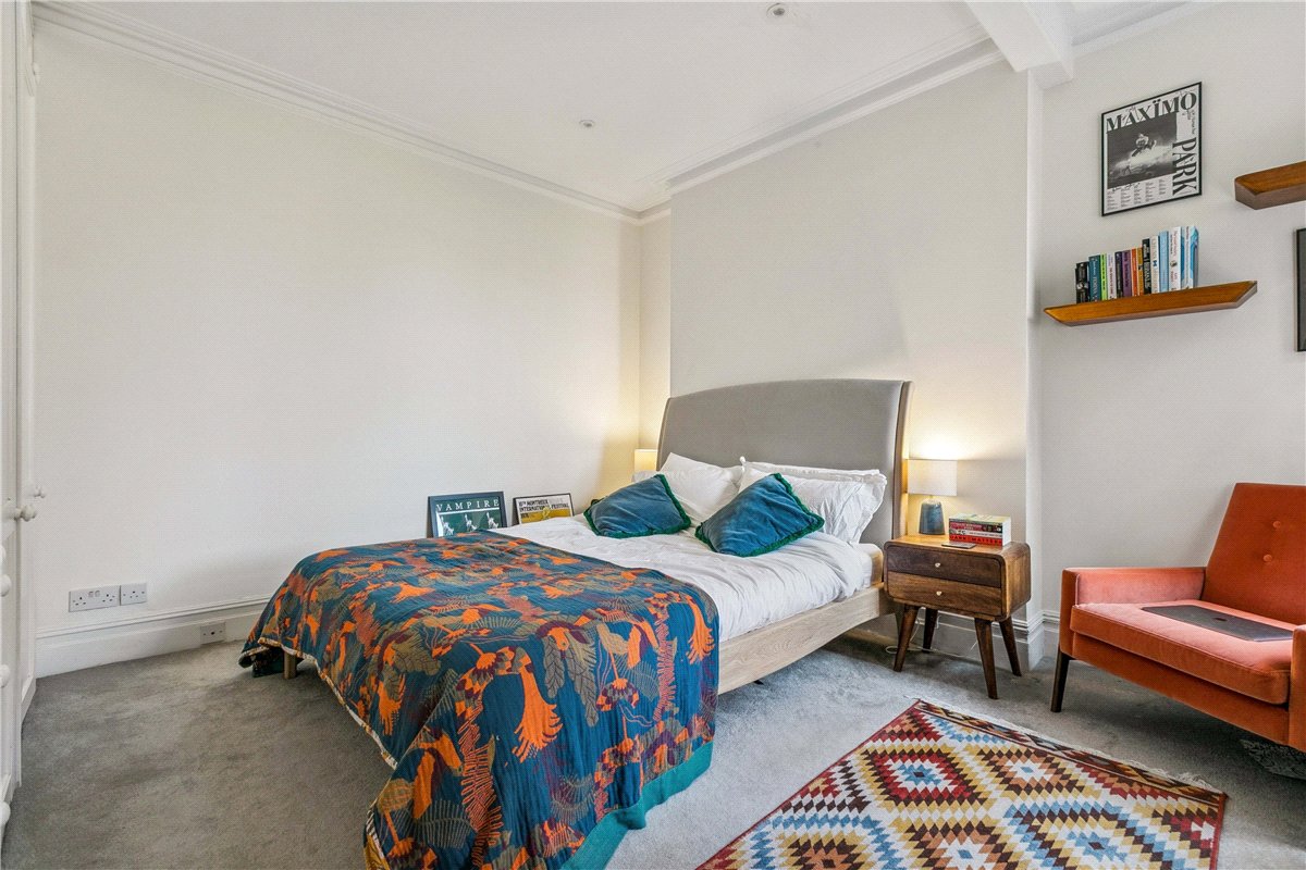 2 bedroom Flat, Bishops Mansions, Stevenage Road, SW6 - Available, Image 12