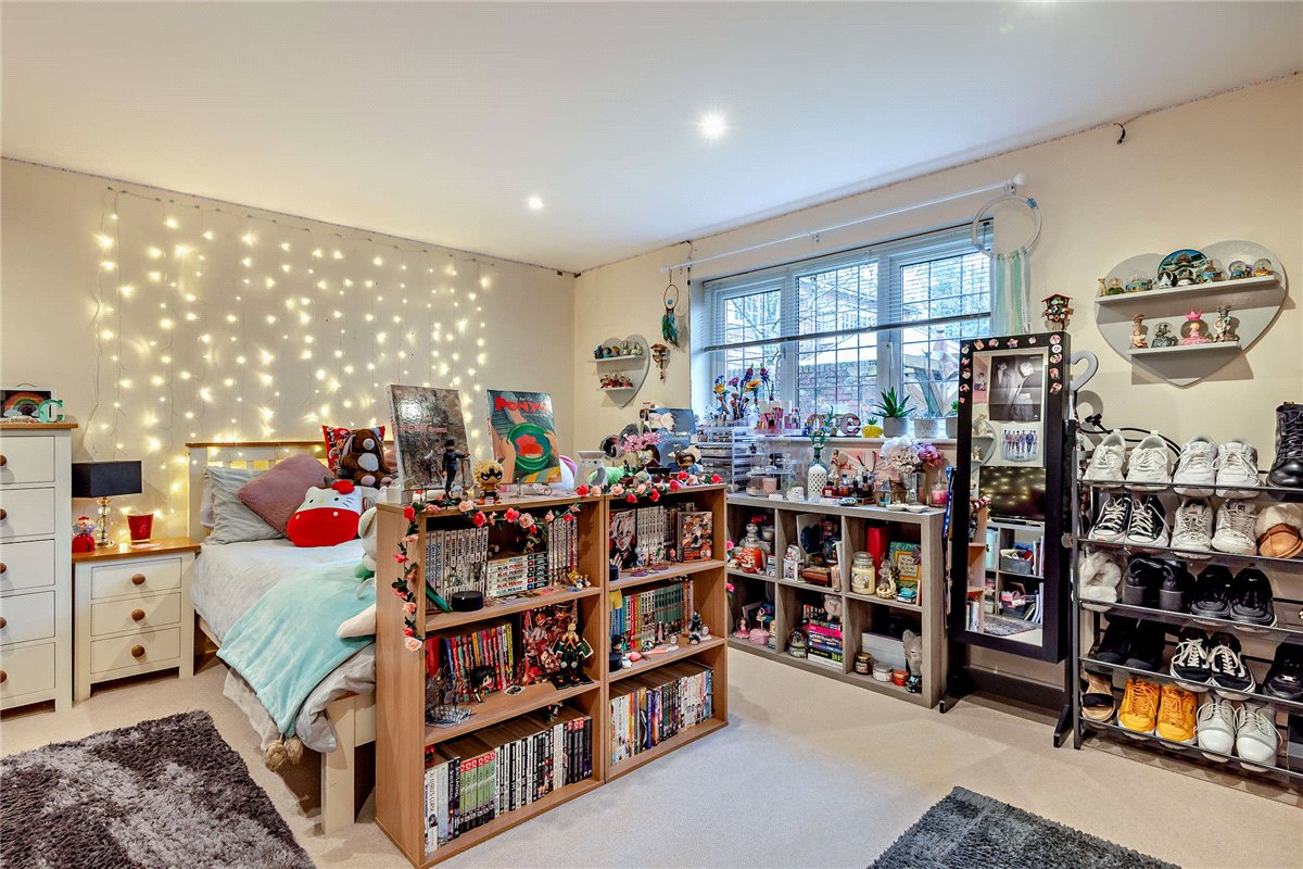 4 bedroom House, Garden Close Lane, Newbury, RG14 - Sold STC, Image 10