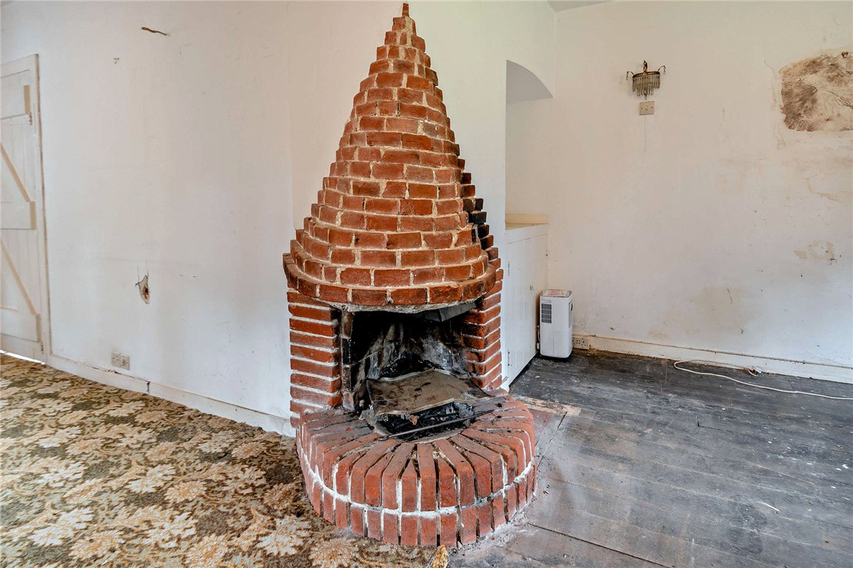 6 bedroom House, Burys Bank Road, Greenham, RG19 - Sold STC, Image 15