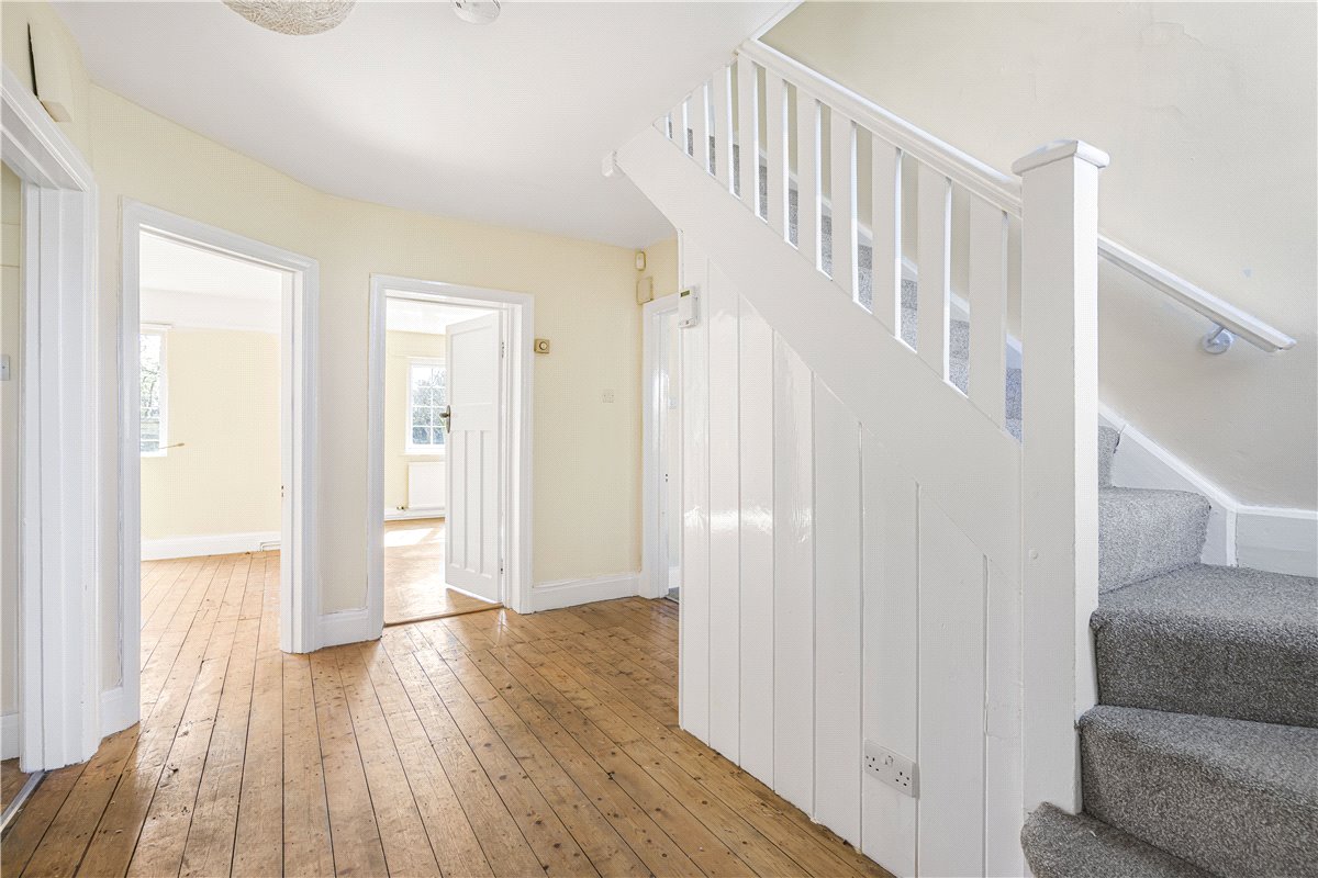 4 bedroom House, The Rise, Islip, OX5 - , Image 6