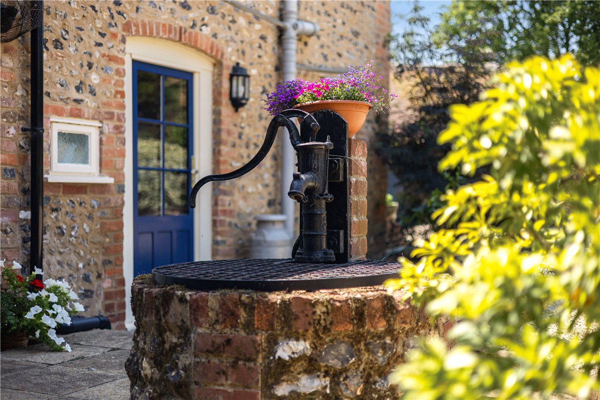 6 bedroom House, Mill Lane, Ramsbury, SN8 - Available, Image 27
