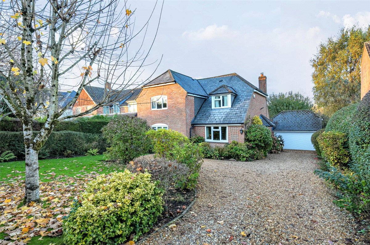 4 bedroom House, High Street, Manton, SN8 - Available