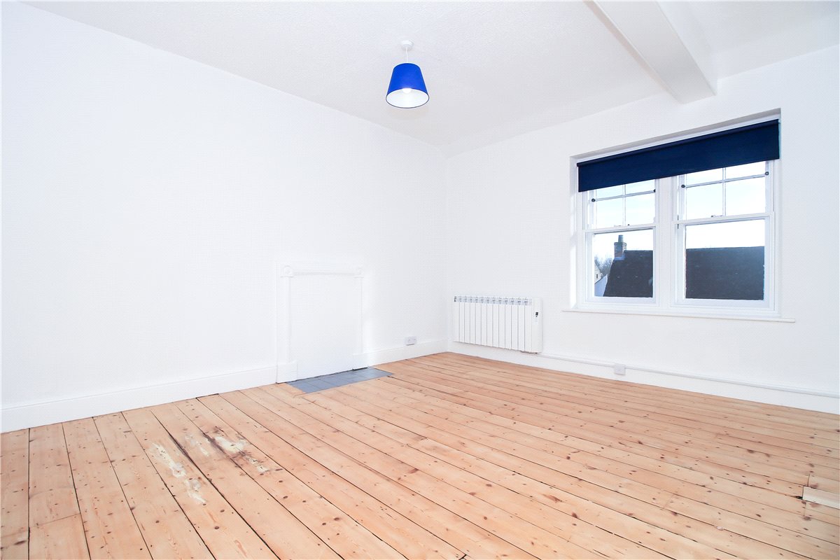 2 bedroom Flat, High Street, Witney, OX28 - , Image 4