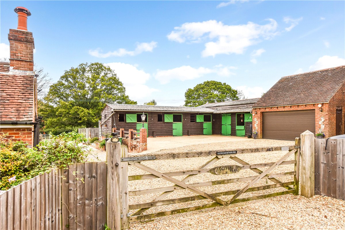 4 bedroom House, Forest Road, Worlds End, PO7 - Available, Image 11