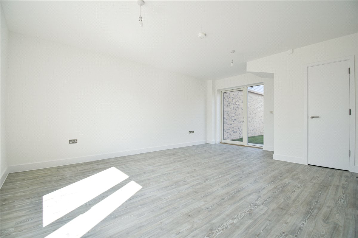 4 bedroom House, Gregory Park North, Cambridge, CB5 - , Image 4