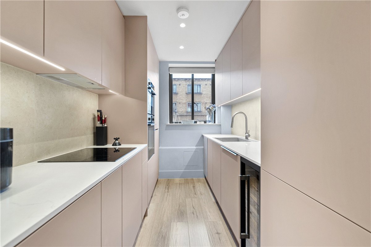 2 bedroom Flat, Portland Place, Marylebone, W1B - , Image 18